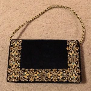 Vintage Embroidered Velvet Crossbody Handbag